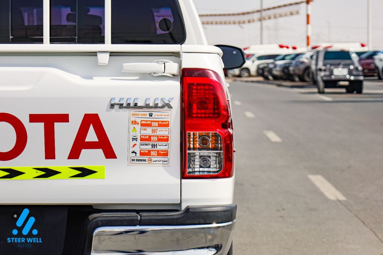 Toyota Hilux GL 2.7L Double Cab Utility AWD 2022 2.7L Petrol Dual Cab Pickup | Automatic | GCC Specs | Best Price