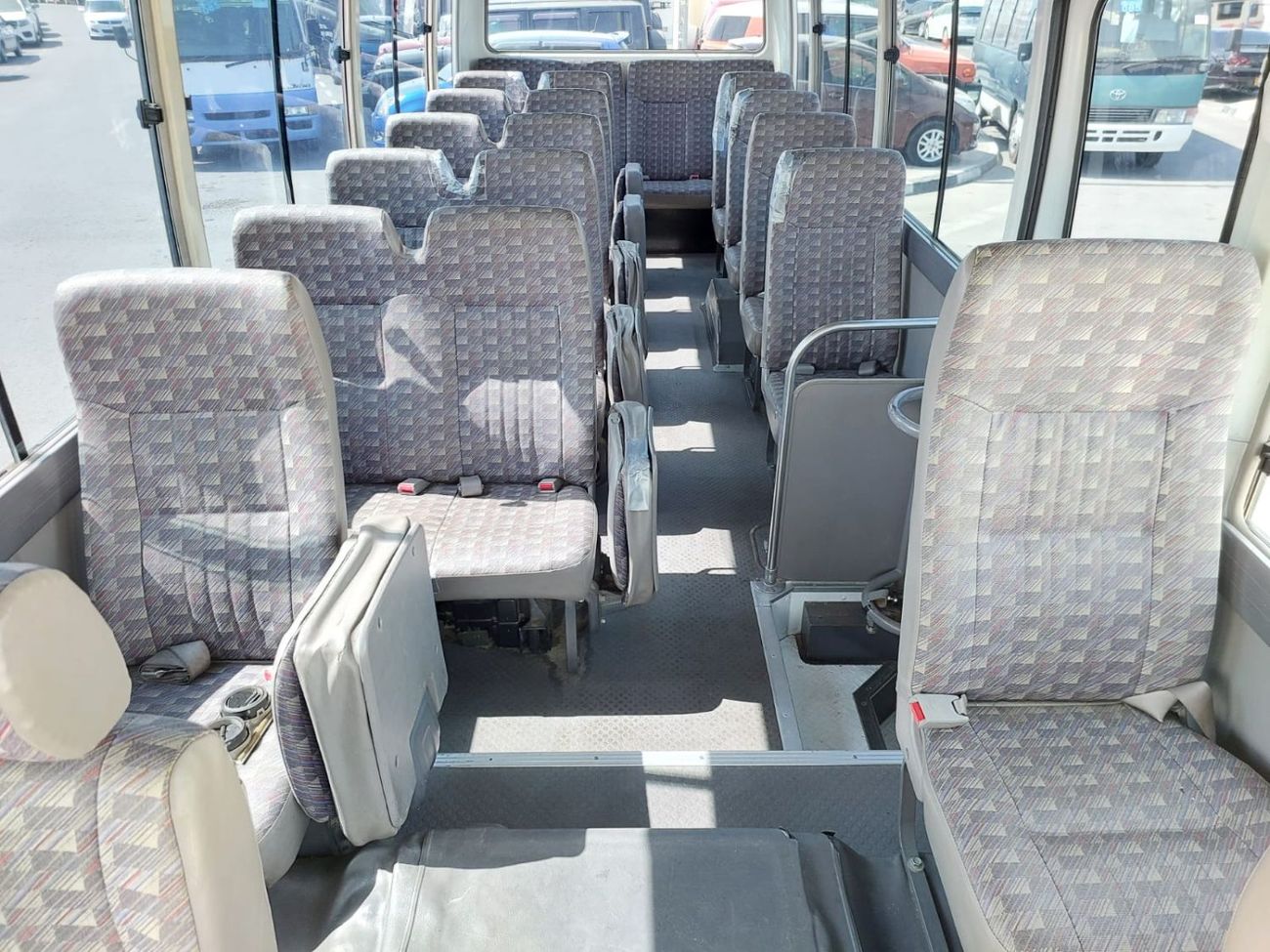 نيسان سيفيليان (RAMADAN OFFER) NISSAN CIVILIAN BUS RHD 2004 MODEL 4.2 L DIESEL AUTOMATIC(PM21861)