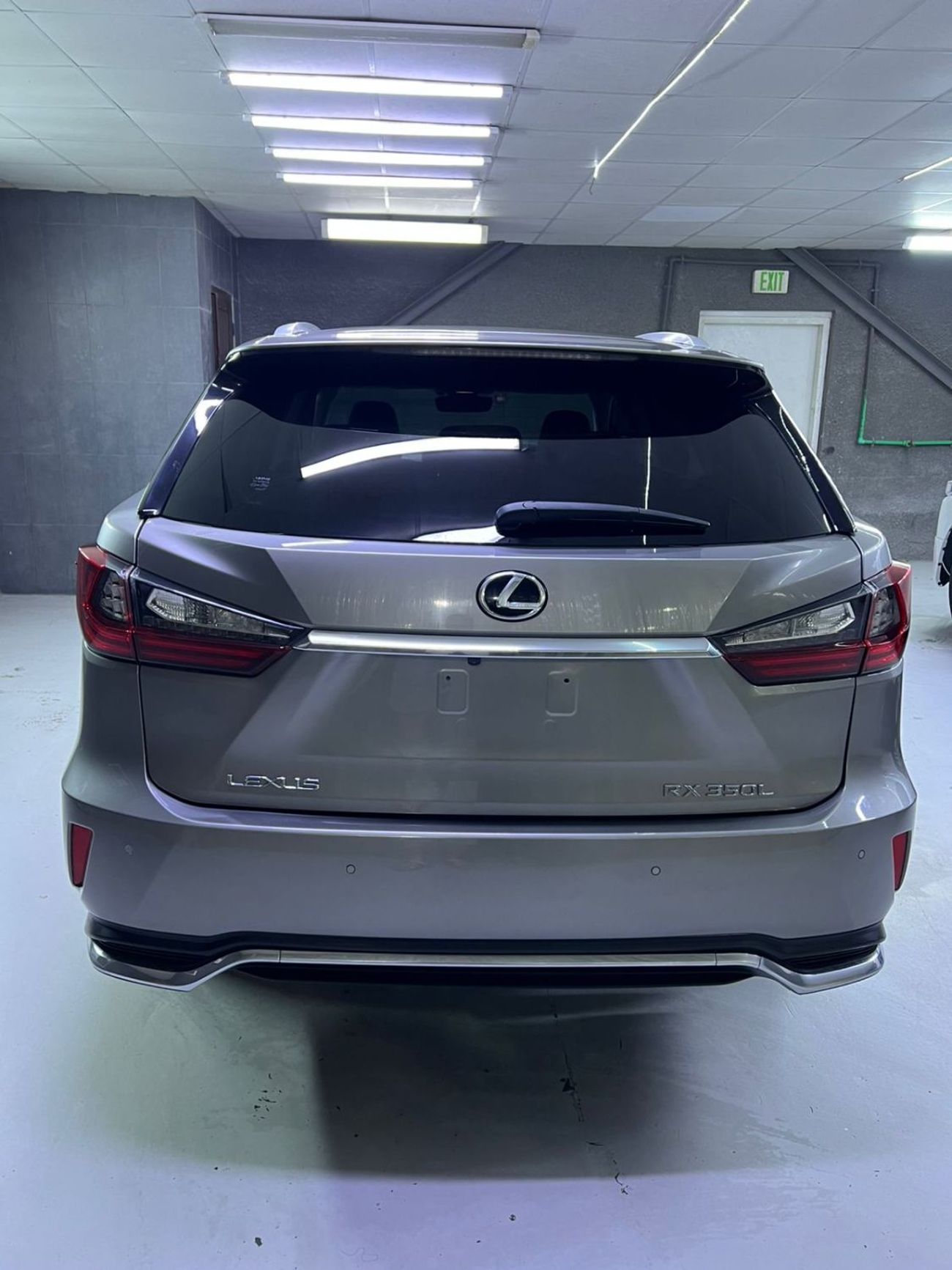 لكزس RX 350 Lexus RX350L F Sport 3.5L - Automatic . Petrol . 5 Seats . 5 Doors