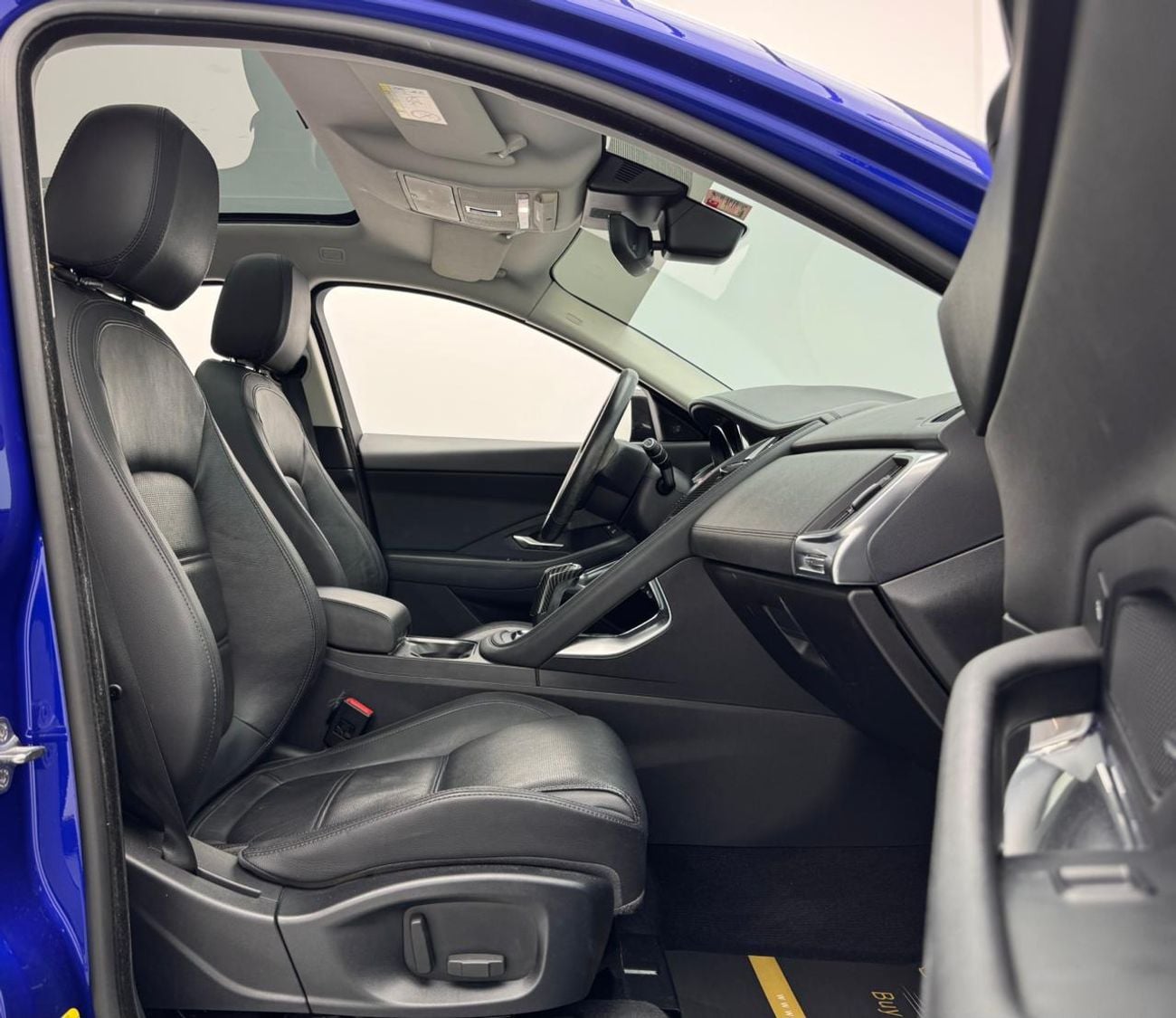 جاكوار E Pace 2019 Jaguar E-Pace P200 S, Jaguar Service History, 1 Year Warranty, Excellent Condition, GCC