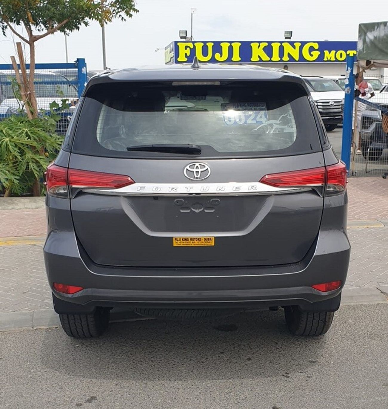 Toyota Fortuner 2.7L 4WD PETROL (USED)
