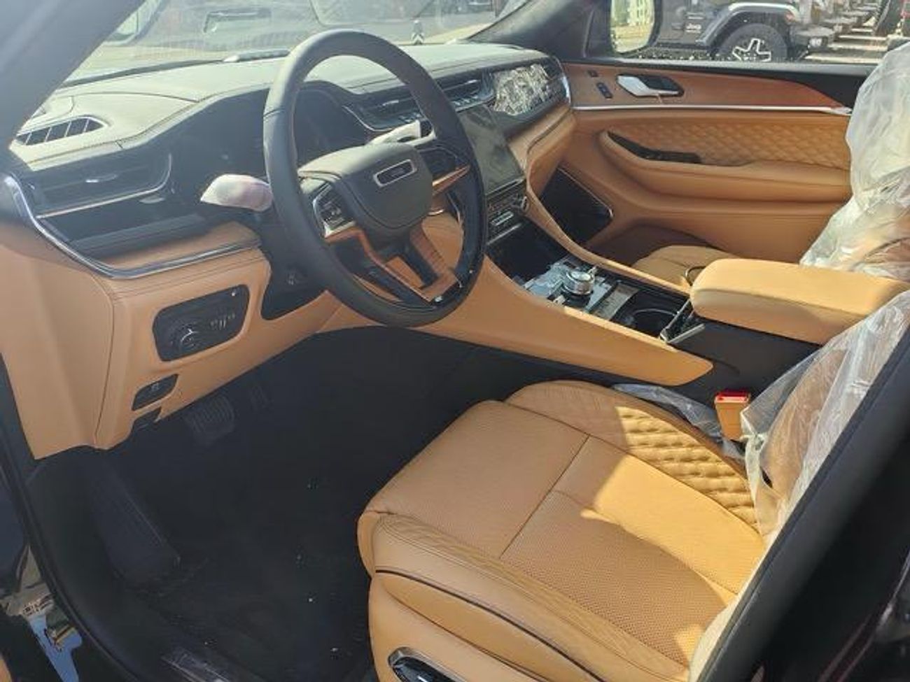 Jeep Cherokee 5 SEATER LIMITED PLUG IN HYBRID ( FOR RE EXPORT ONLY )