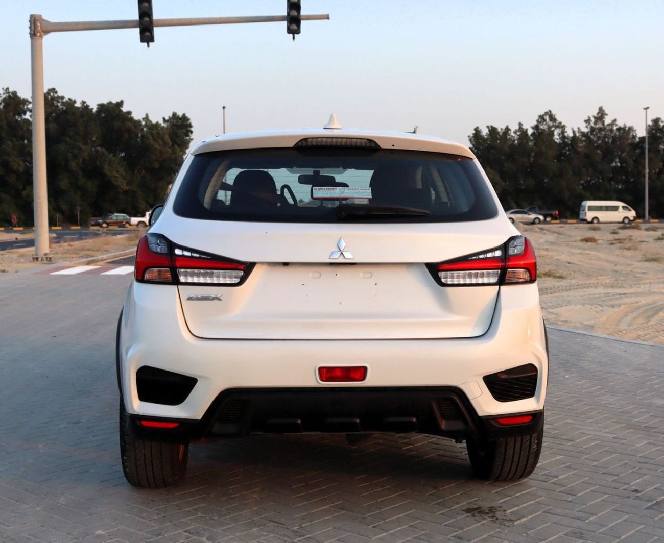 Mitsubishi ASX GLS ACCIDENTS FREE - GCC - ENGINE 2000 CC - ORIGINAL PAINT - PERFECT CONDITION INSIDE OUT