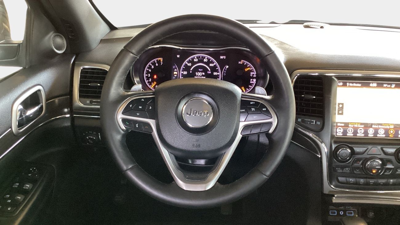 جيب جراند شيروكي 3.6 LIMITED 4WD AUTO | شامل الضمان | 0 ﺪﻔﻋﺓ ﺃﻮﻟﻯ