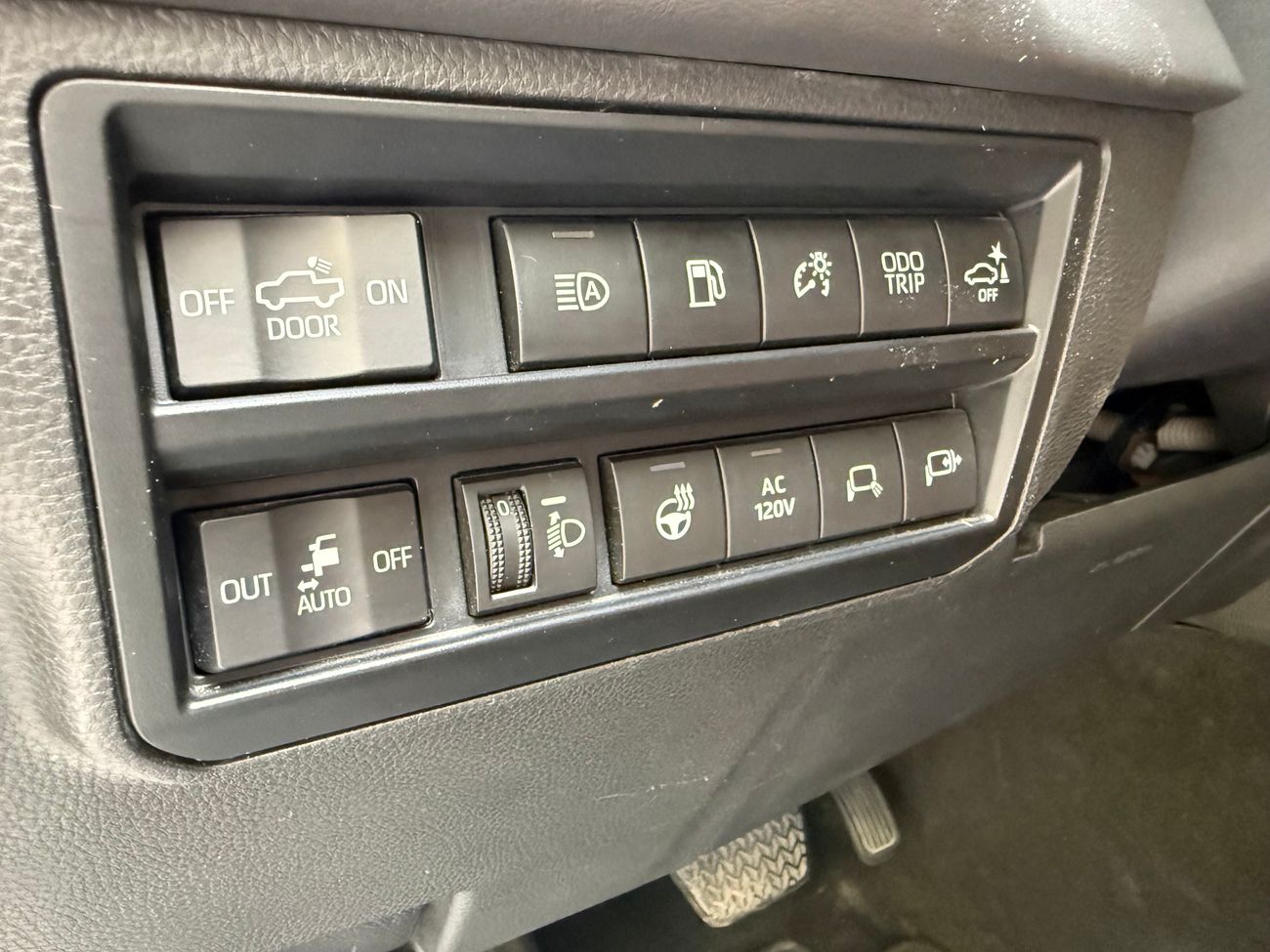 تويوتا تاندرا platinum 4x4 full option 360 camera 2023