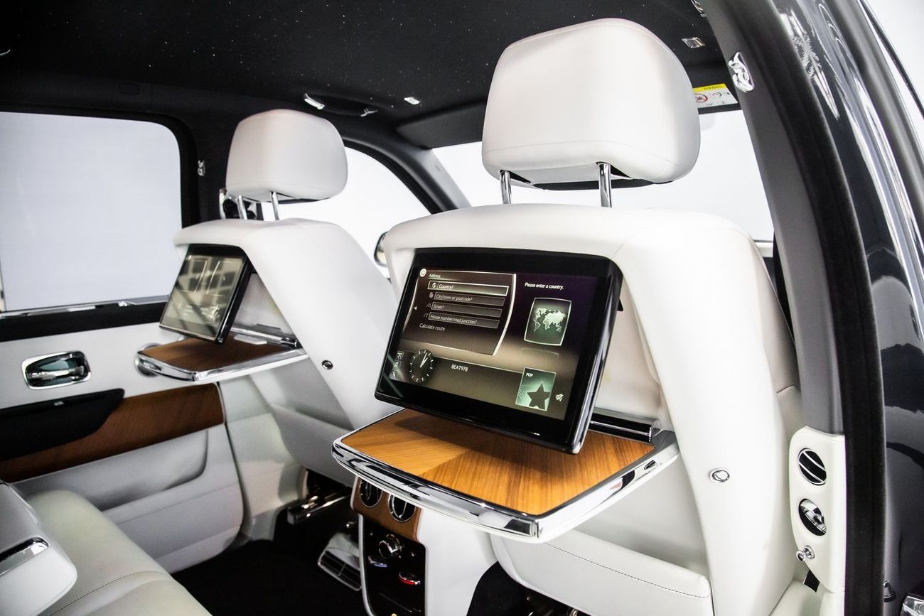 Rolls-Royce Cullinan Rolls Royce Cullinan Black Badge