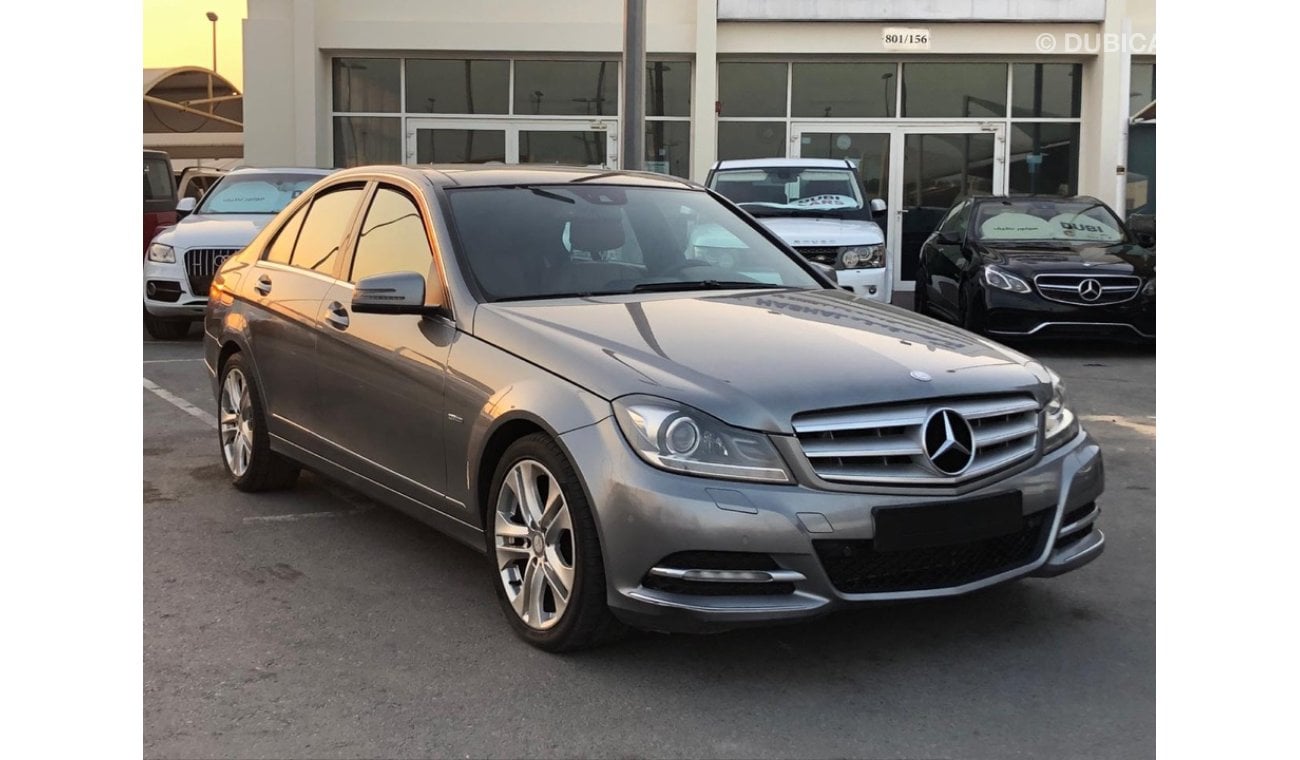 Mercedes-Benz C 300 Mercedes benz C300 model 2012 GCC car prefect condition full option low mileage sun roof leather sea