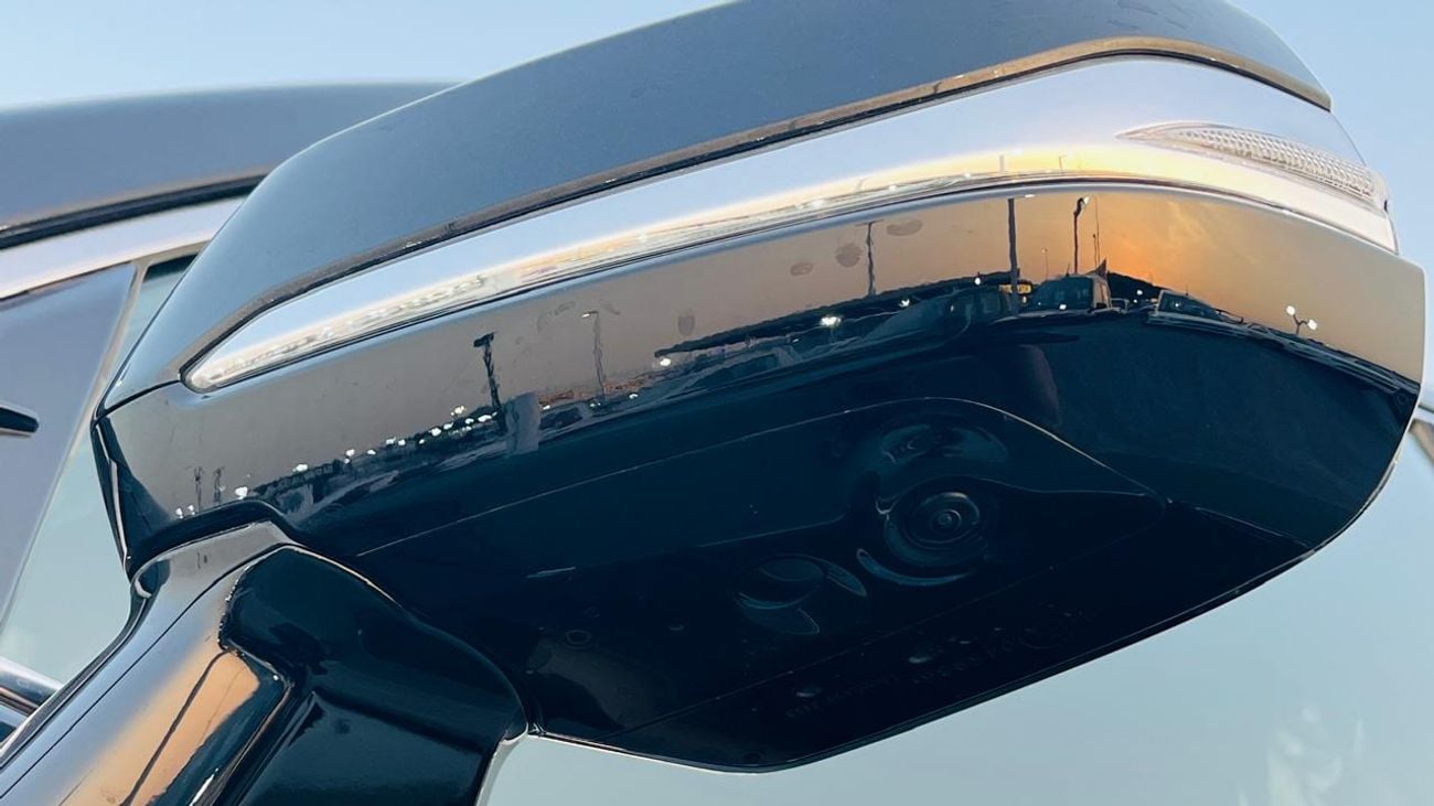 Lexus LX600 SIGNATURE