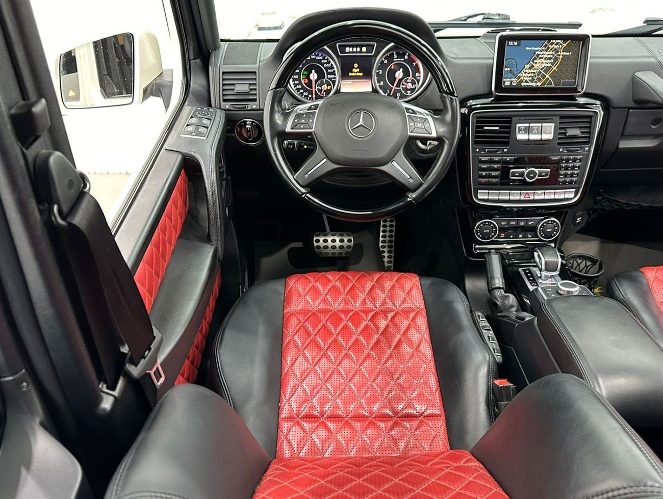 Mercedes-Benz G 63 AMG 2015 Mercedes G 63 AMG(Full Option), 3 Years GTA Service Contract, Full Service History, GCC