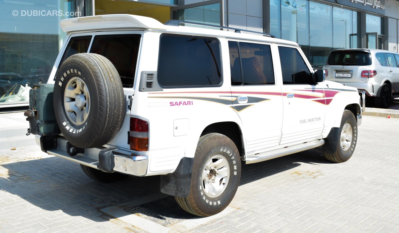 Nissan Patrol Super Safari