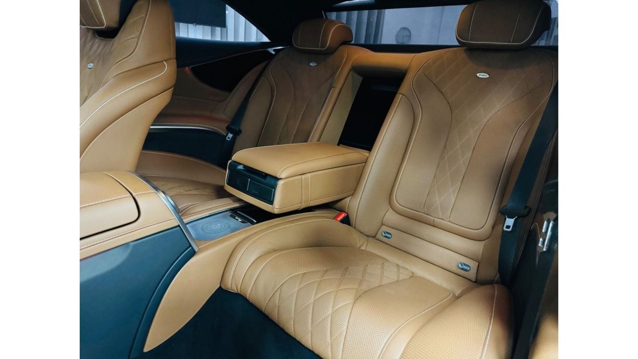 Mercedes-Benz S 500 Coupe GCC .. FSH .. Special Edition .. Original Color .. Brand New Condition