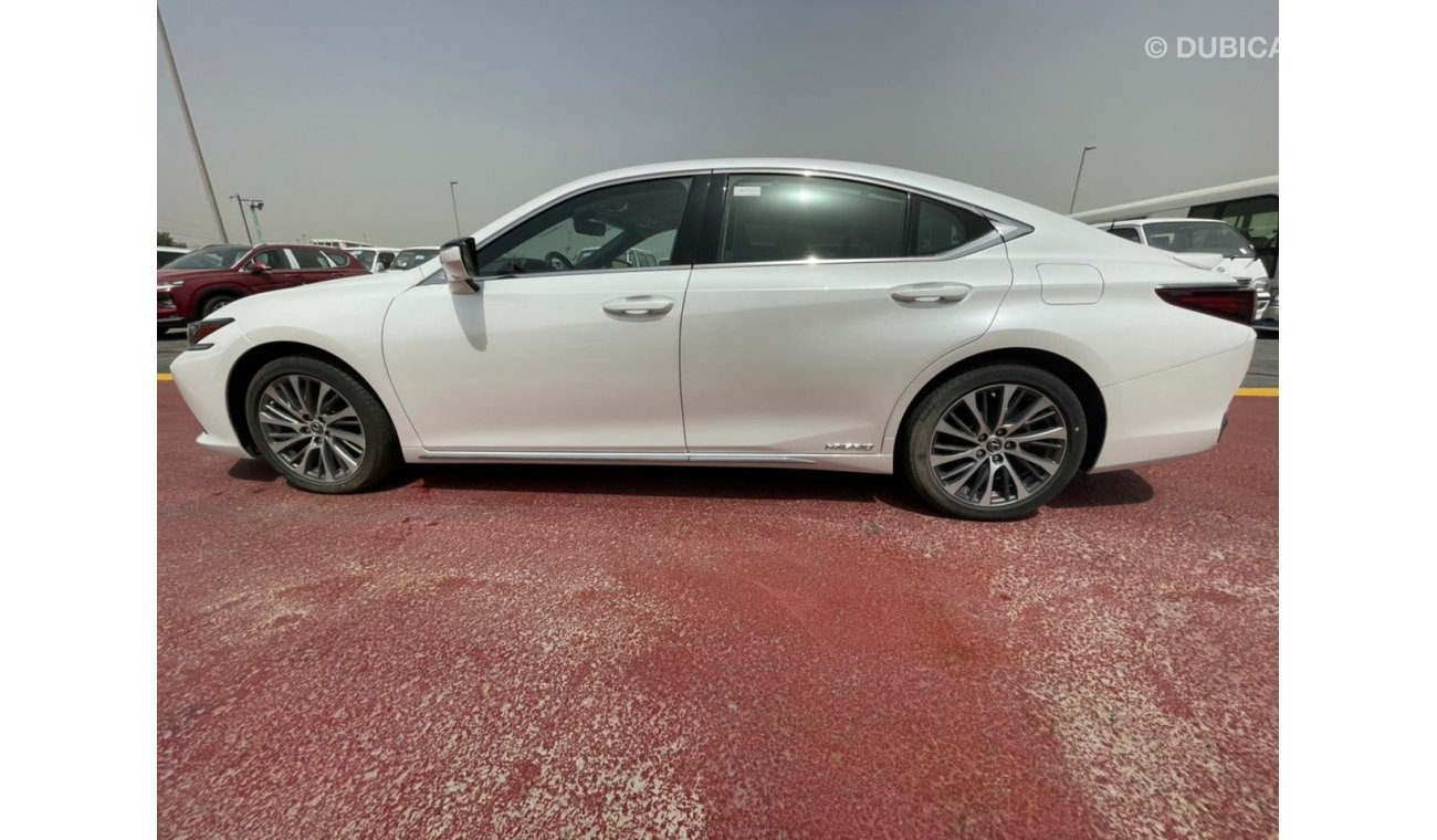 Lexus ES 300 LEXUS ES300 HYBRID MODEL 2020, WHITE EXTERIOR WITH BLACK LEATHER INTERIOR, FOR EXPORT & LOCAL REGIST