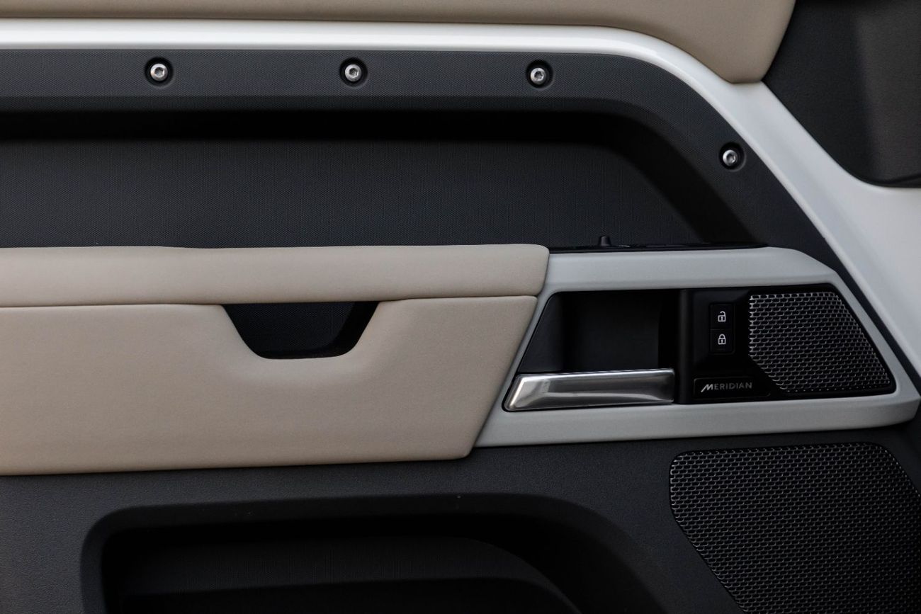 Land Rover Defender 110 | 6,462 P.M  | 0% Downpayment | Defender P300 110 | Agency Warranty!