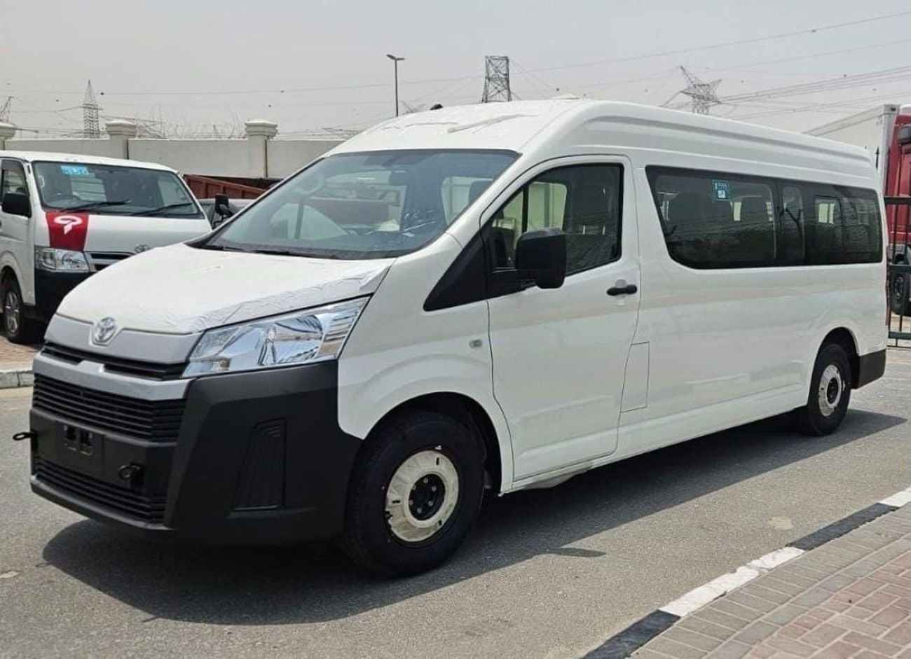 Toyota Hiace 2026 Toyota Hiace DX with Automatic Sliding Door 13-Seater High-Roof 3.5L V6 Petrol A/T RWD Export O