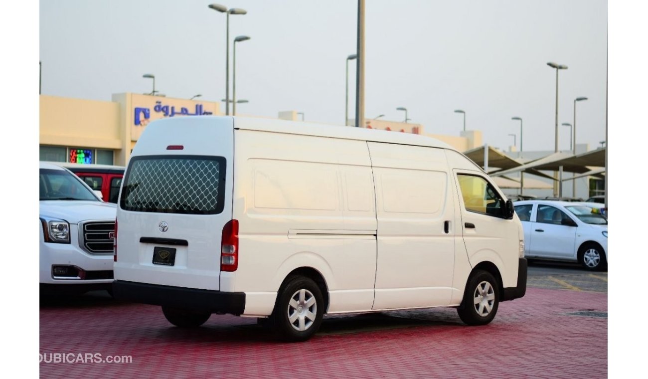 Toyota Hiace 2014 | TOYOTA HIACE | HIGHROOF DELIVERY VAN | 3-STR 5-DOORS | GCC | VERY WELL-MAINTAINED | SPECTACUL