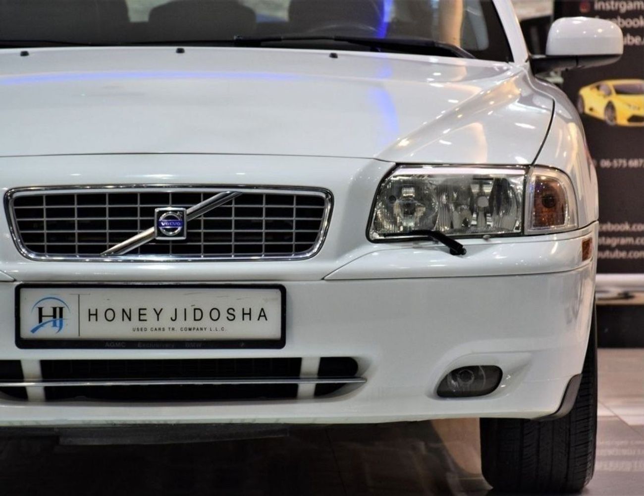 فولفو S80 EXCELLENT DEAL for our Volvo S80 2.9 LIMOUSINE! ( 2004 Model! ) in White Color! GCC Specs