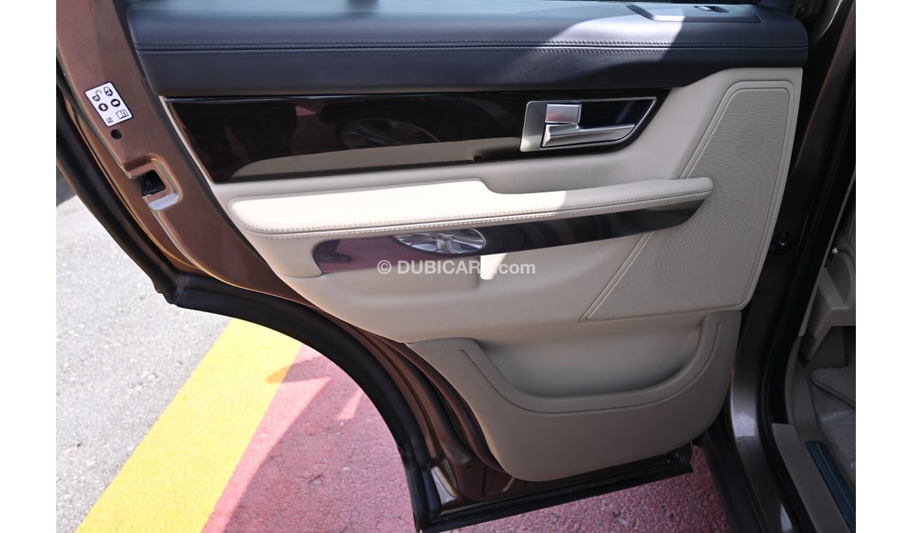 Land Rover Range Rover Sport Range Rover Sport Supercharged HST 5.0L Petrol, V8, SUV, AWD, 5Doors Color: Gold Model: 2011