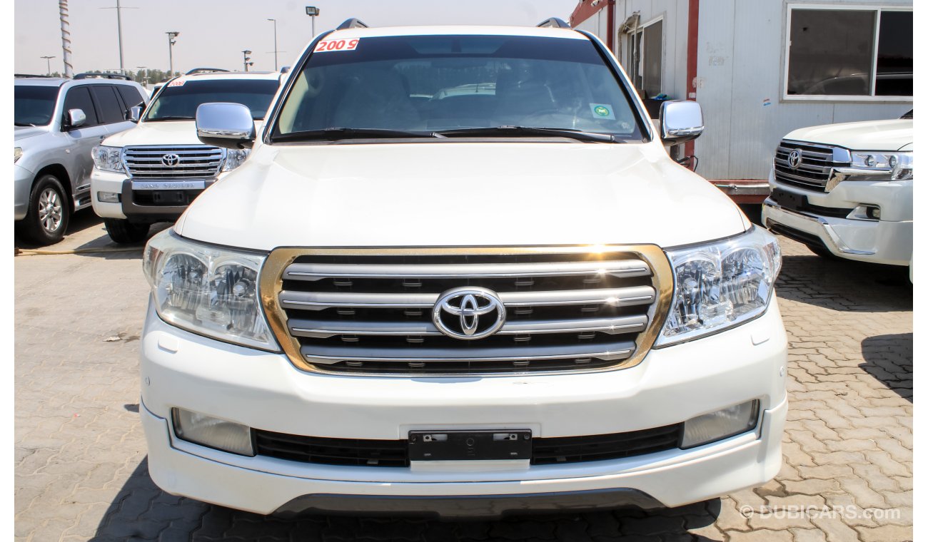 Toyota Land Cruiser VXR V8