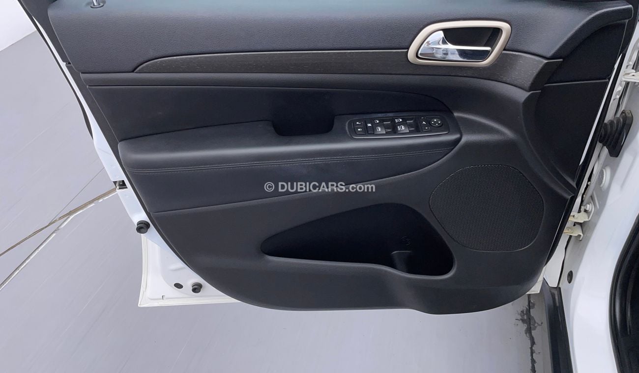 Jeep Grand Cherokee LAREDO 3.6 | Zero Down Payment | Free Home Test Drive