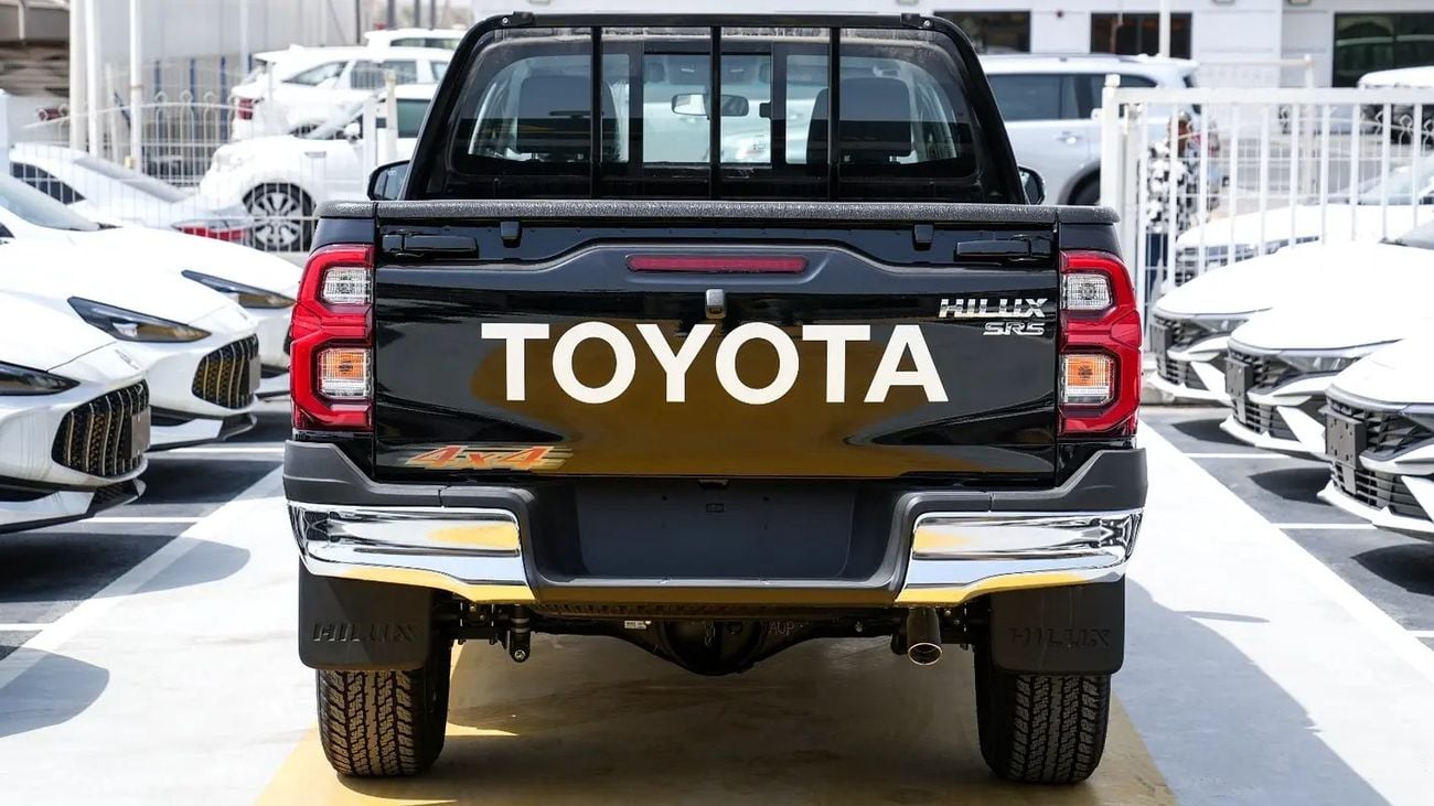 تويوتا هيلوكس SR5 (NON GCC) Brand Double Cab GLX 2.7 SR5 - GCC Specs