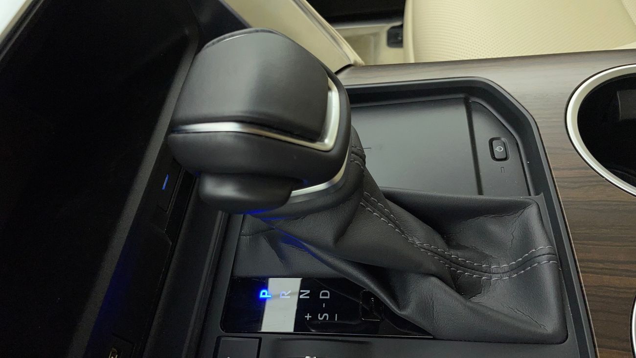 تويوتا لاند كروزر GXR 4 | بدون دفعة مقدمة | اختبار القيادة في المنزل