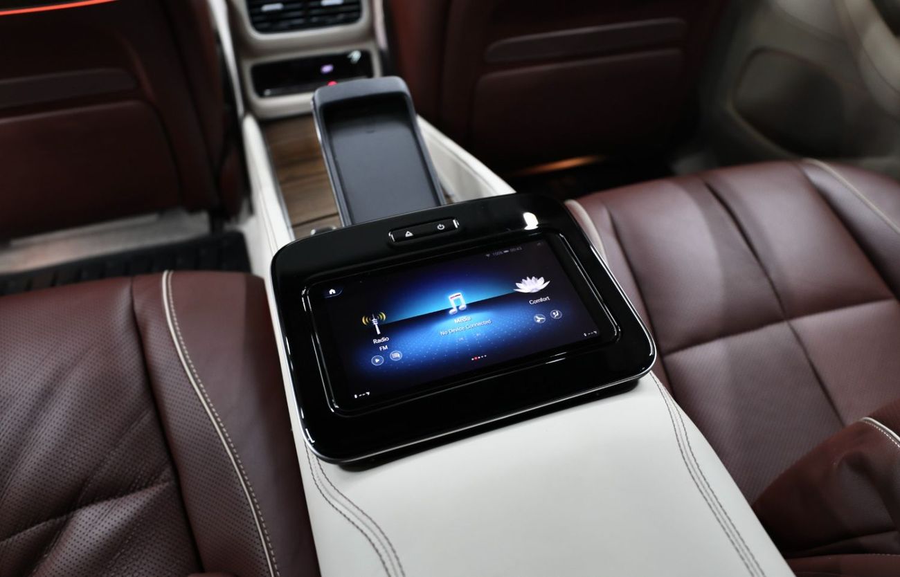 Mercedes Maybach GLS600 Maybach Original Mayback | Clean Title | V8 4.0L 558 Hp | Free Insurance + Registration | Warranty Till 2028