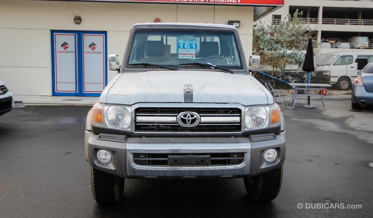 Toyota Land Cruiser Pick Up LX V6