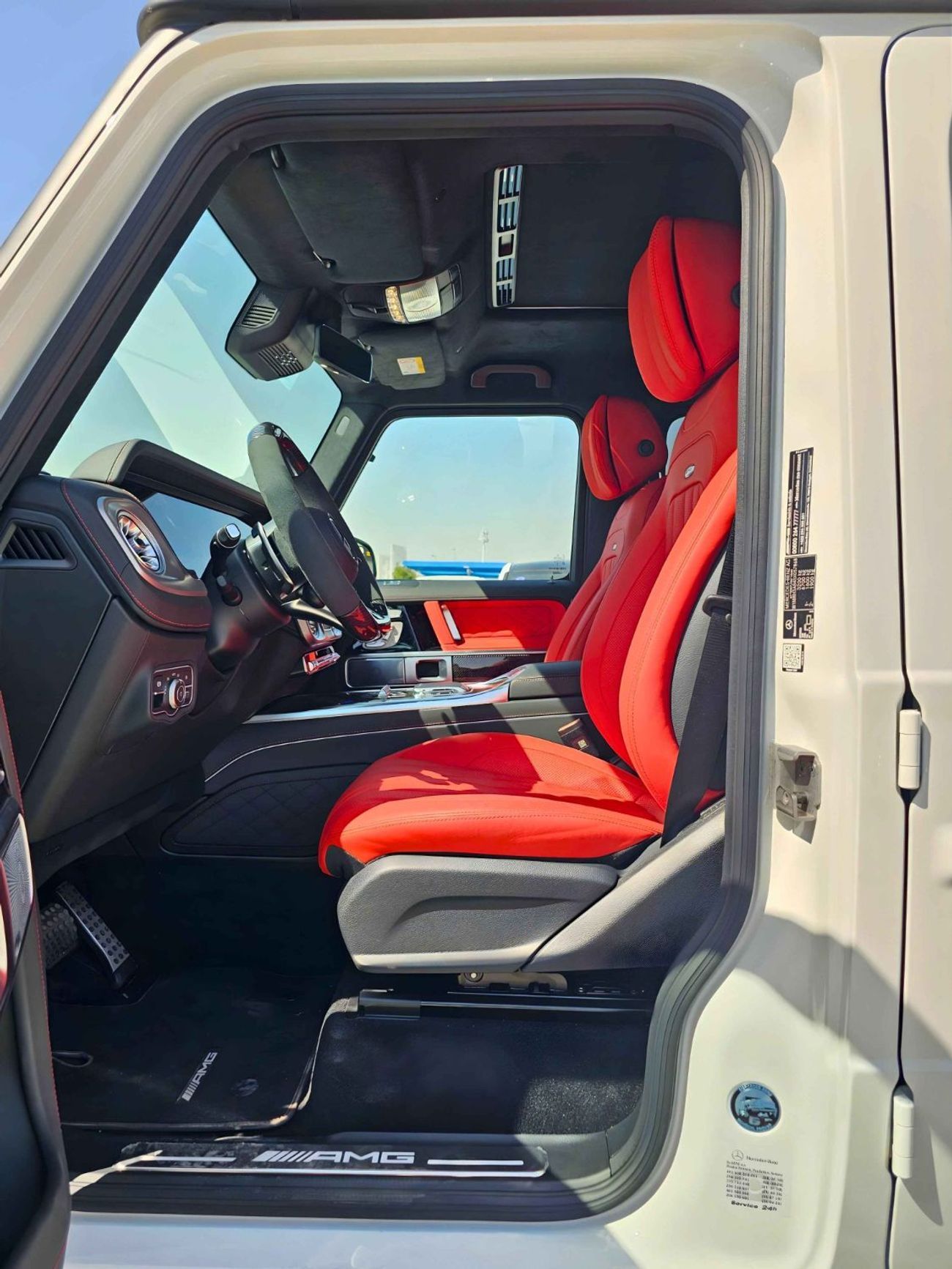 Mercedes Benz G63 AMG MERCEDES BENZ G63 AMG BITURBO / 4.0L V8 PETROL/360* CAMERA/SUNROOF WIHT LEATHER SEATS (CODE # G63BT)