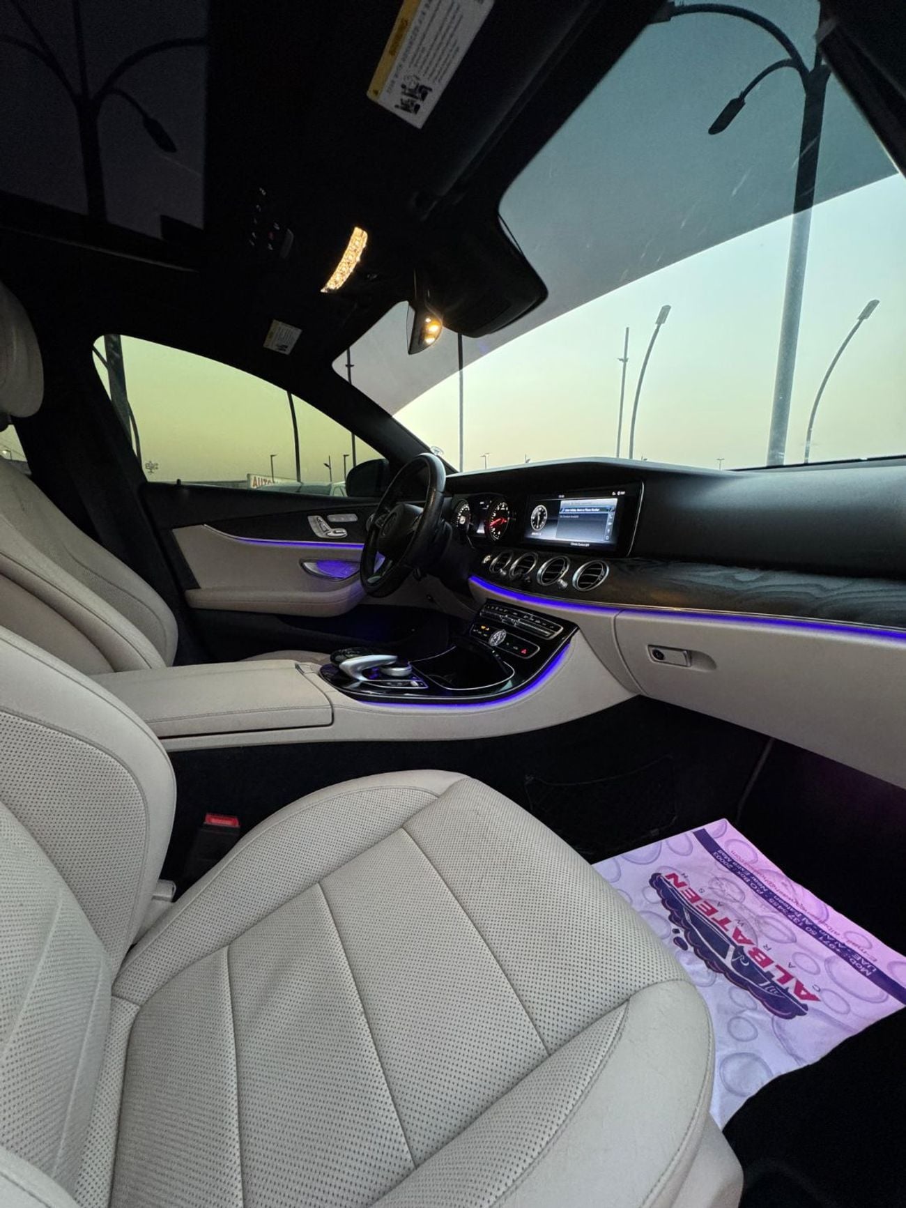 مرسيدس بنز E300 Premium 2.0L