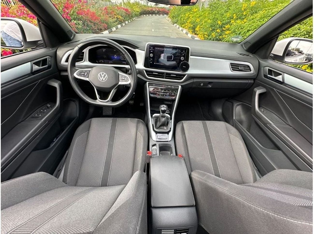 Volkswagen T ROC CABRIOLET car