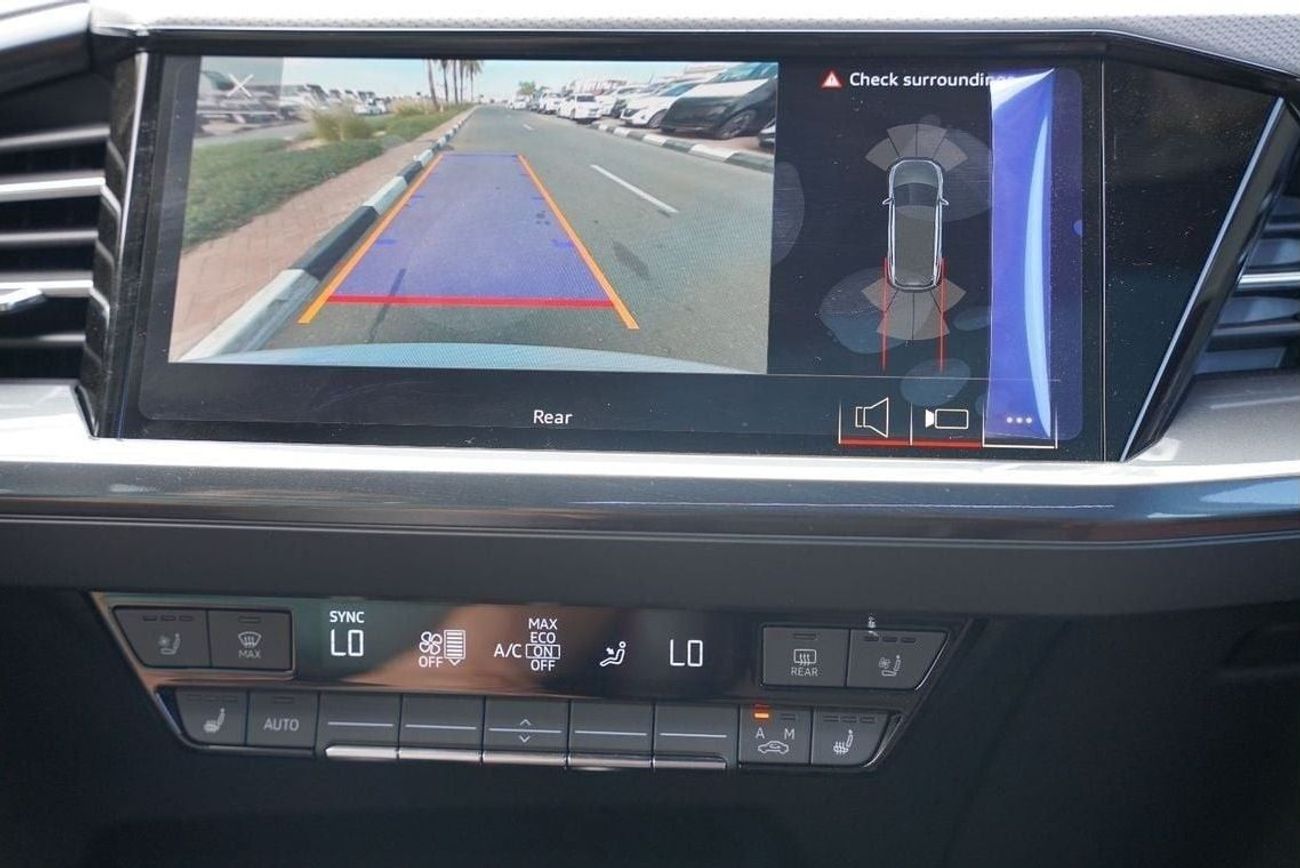 Audi Q5 2024 AUDI Q5 40 e-tron RWD 7-Seaters  0Km