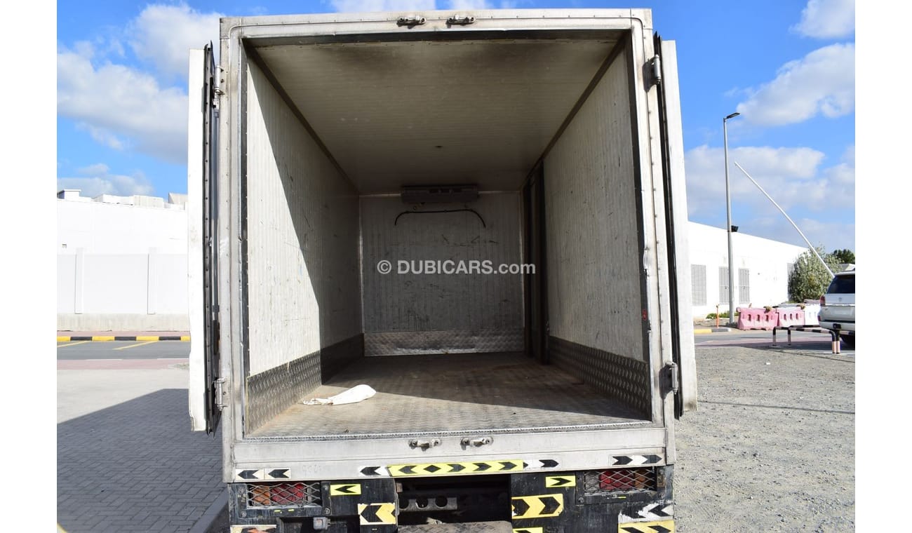 Isuzu NPR Isuzu Npr chiller pick up, Model:2012. Excellent condition