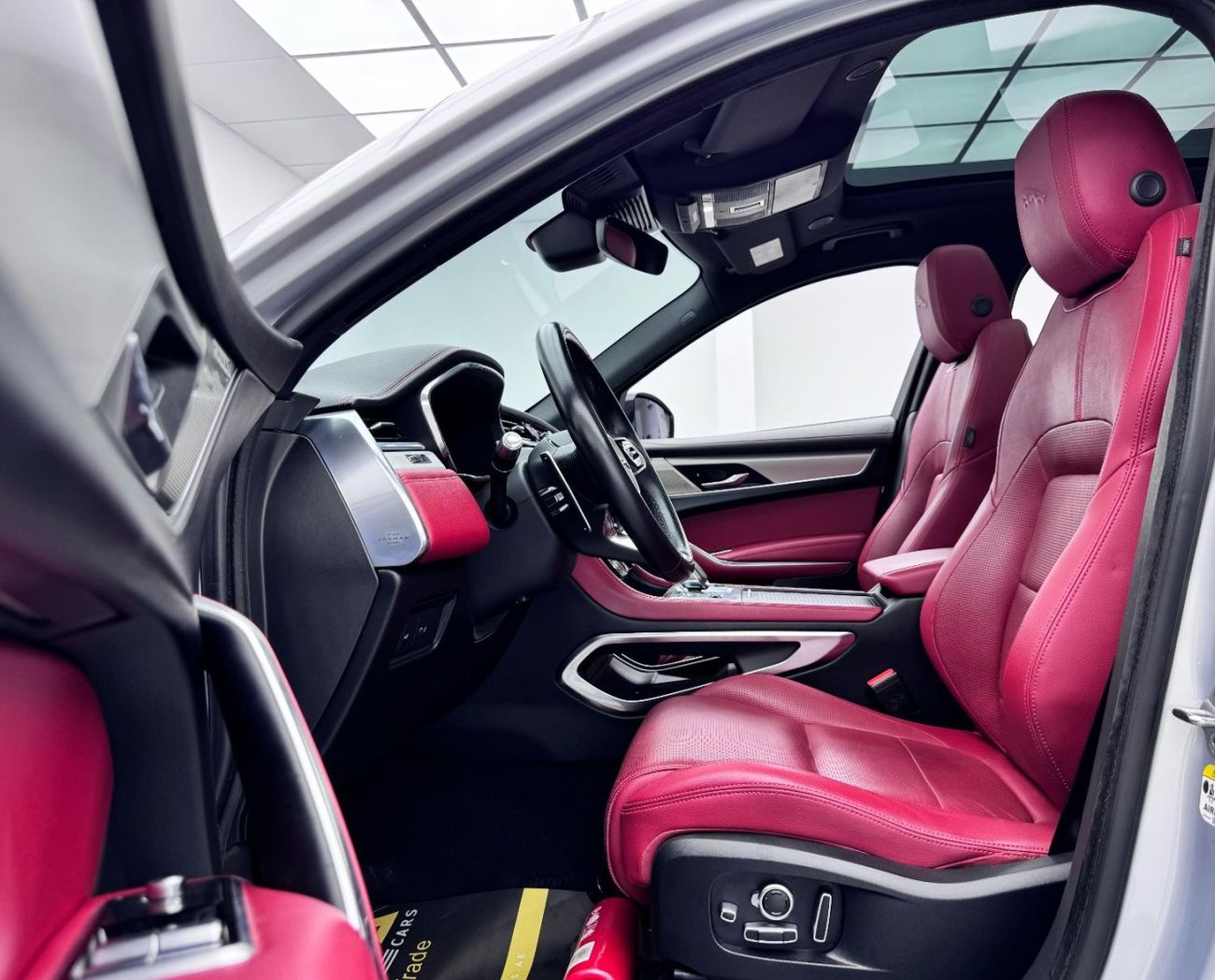 Jaguar F Pace R-Dynamic SE 2.0L 2021 Jaguar F-Pace P250 SE R-Dynamic, 2026 Jaguar Warranty, Full Options, GCC