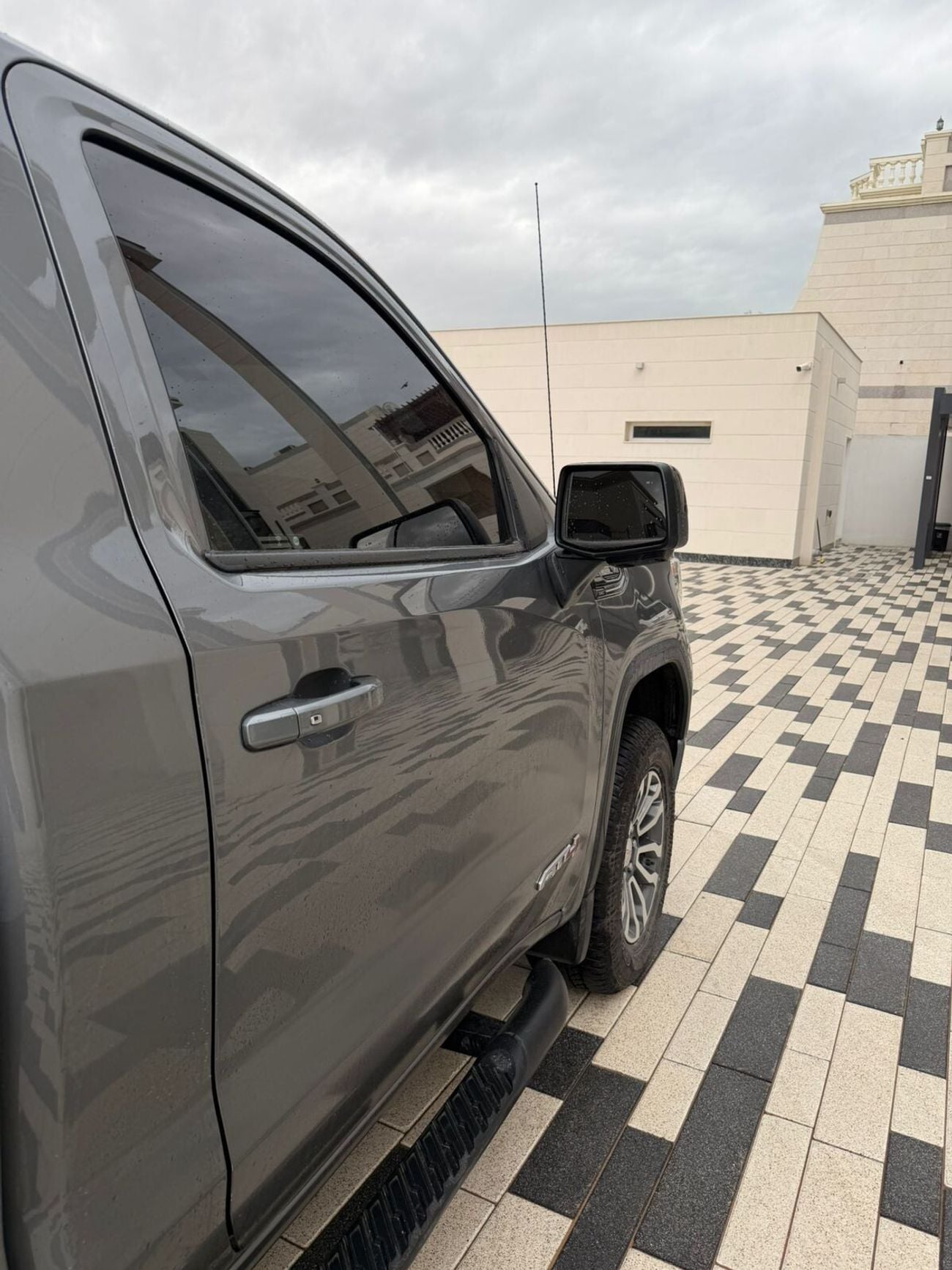 جي أم سي سييرا 5.3L V8 AT4 2 Doors