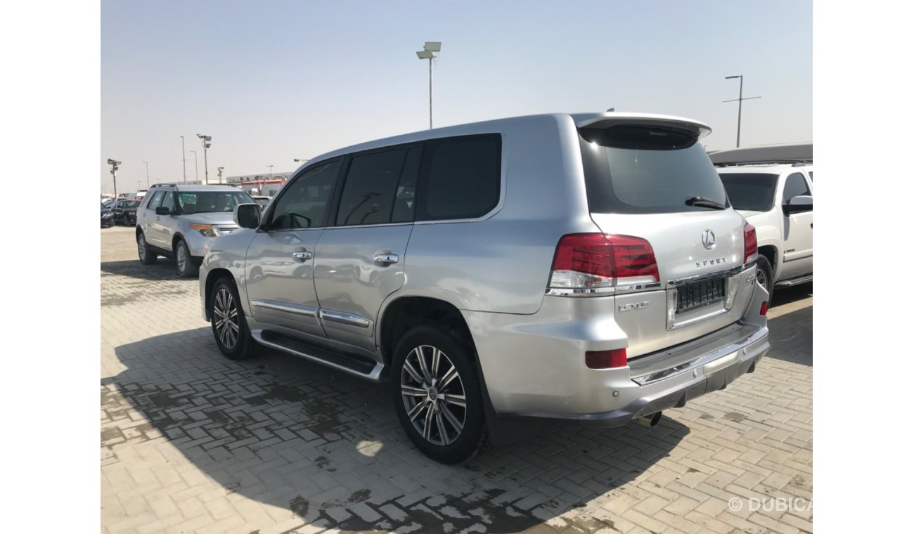 لكزس LX 570 لكزس570 موديل2010بحالة نظيفة وارد