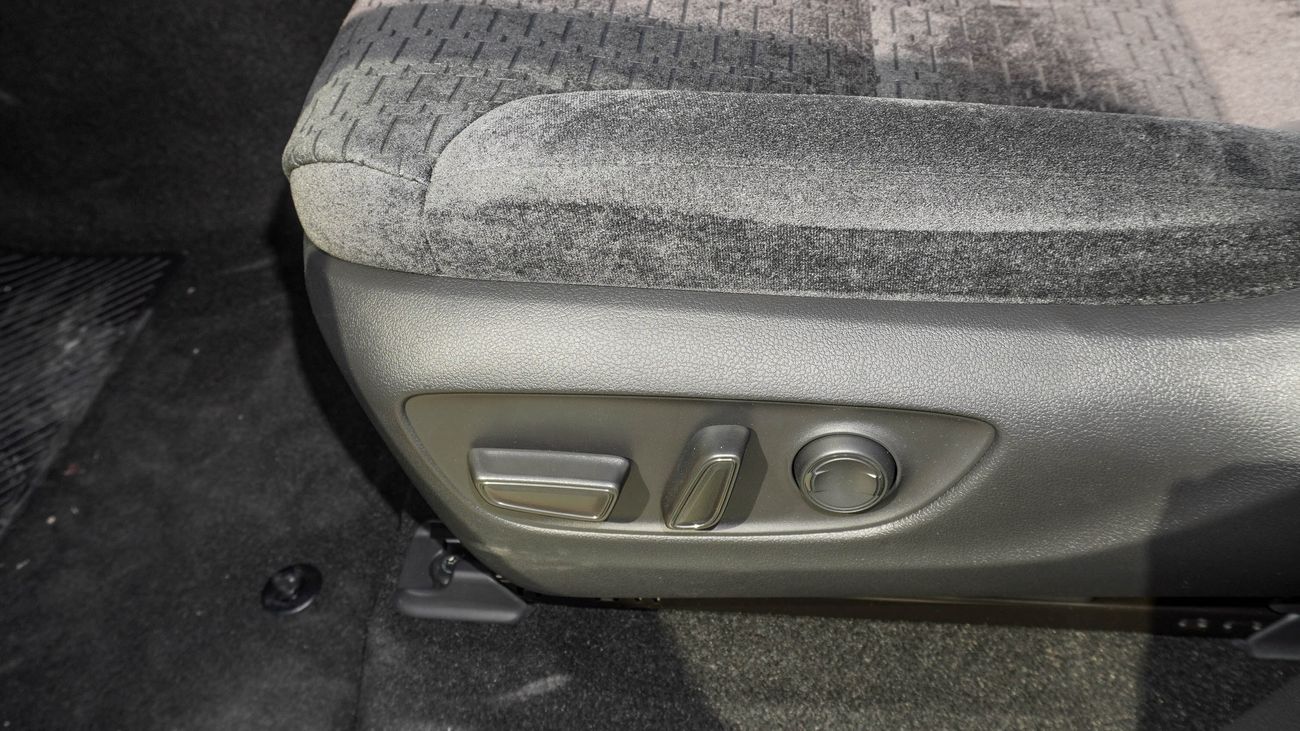 Toyota Land Cruiser GXR TWIN TURBO 3 5L