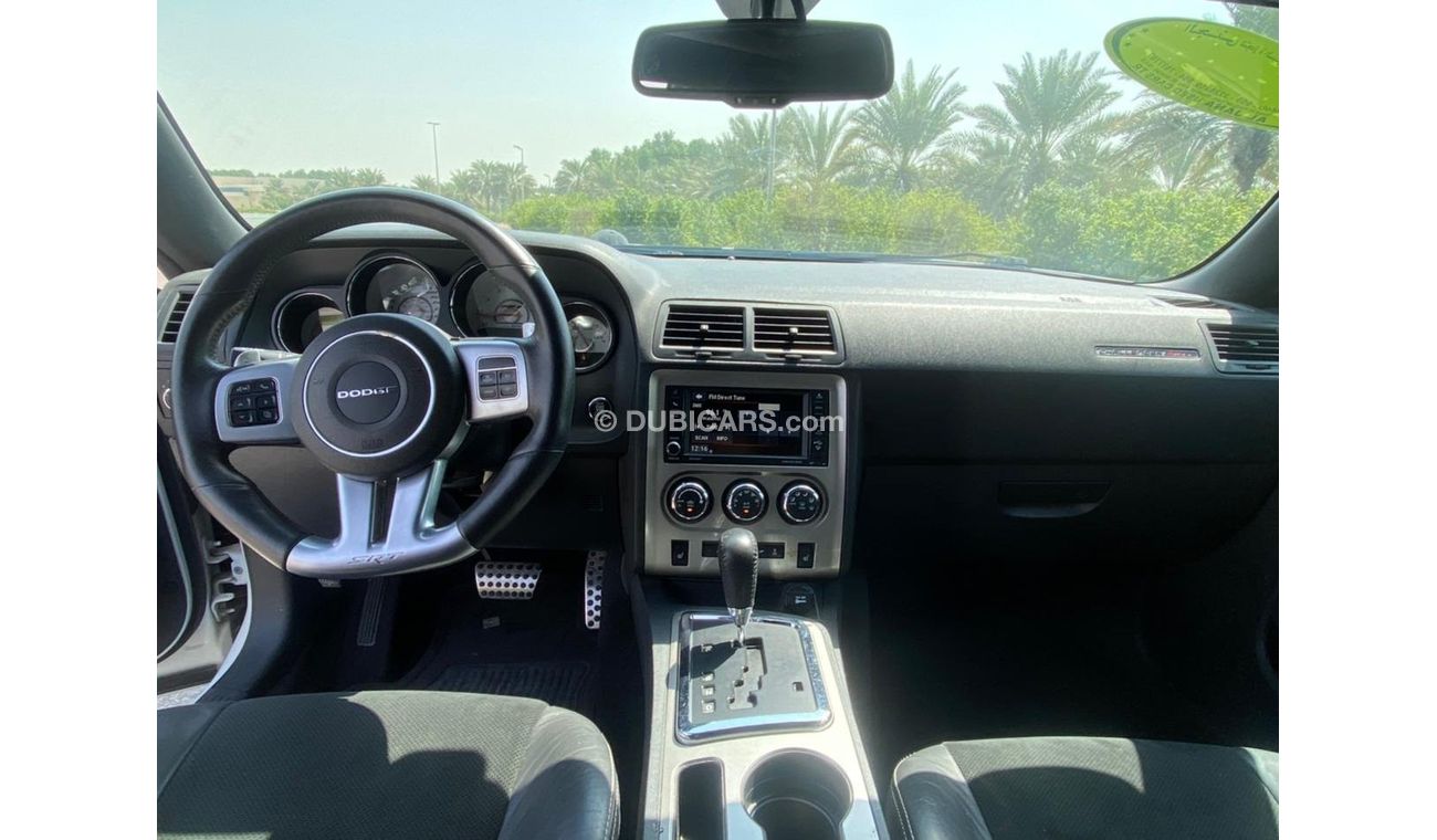 دودج تشالينجر 2014 Dodge Challenger SRT8 (LC), 2dr Coupe, 6.4L 8cyl Petrol, Automatic, Rear Wheel Drive