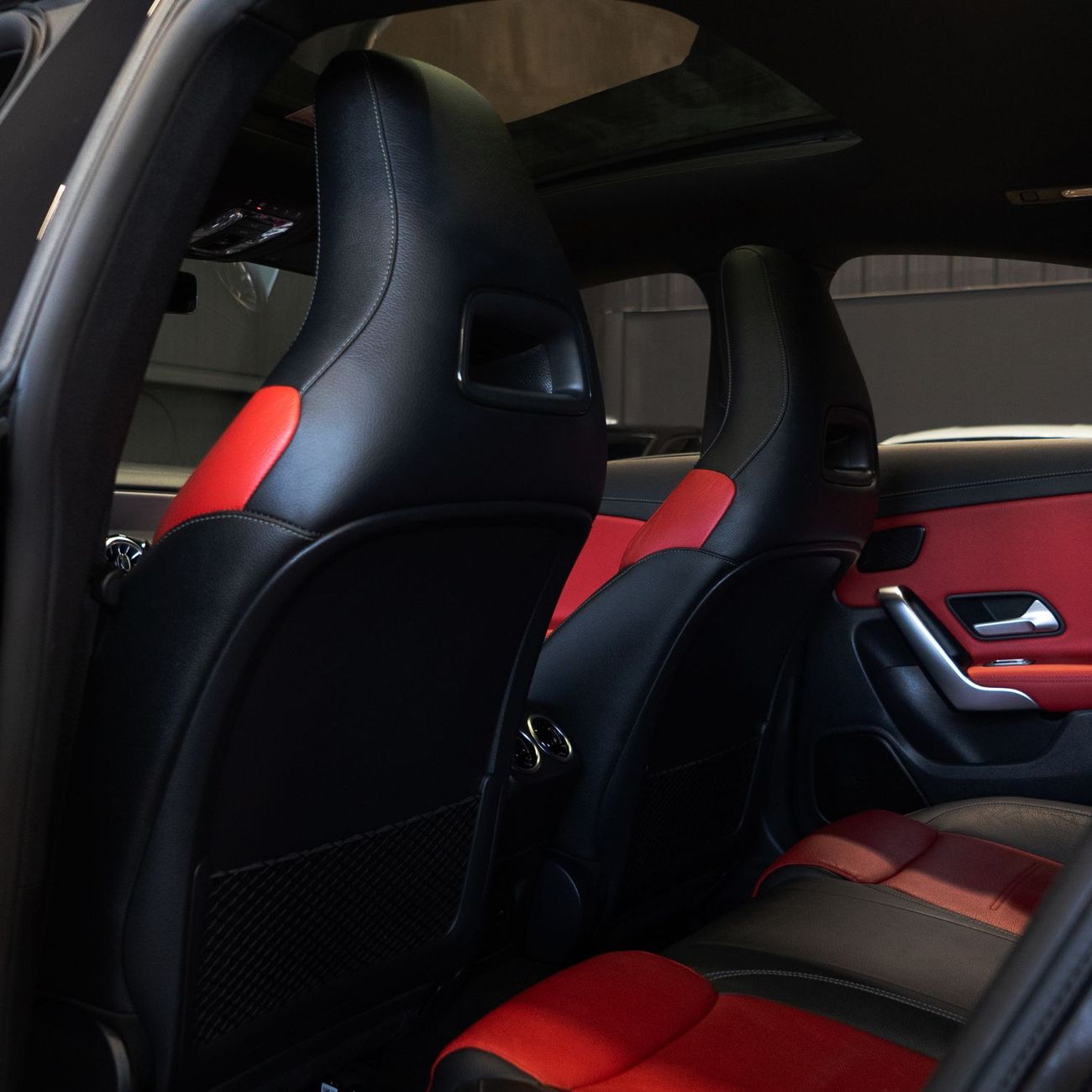 مرسيدس بنز CLA 250 Premium + 2.0L