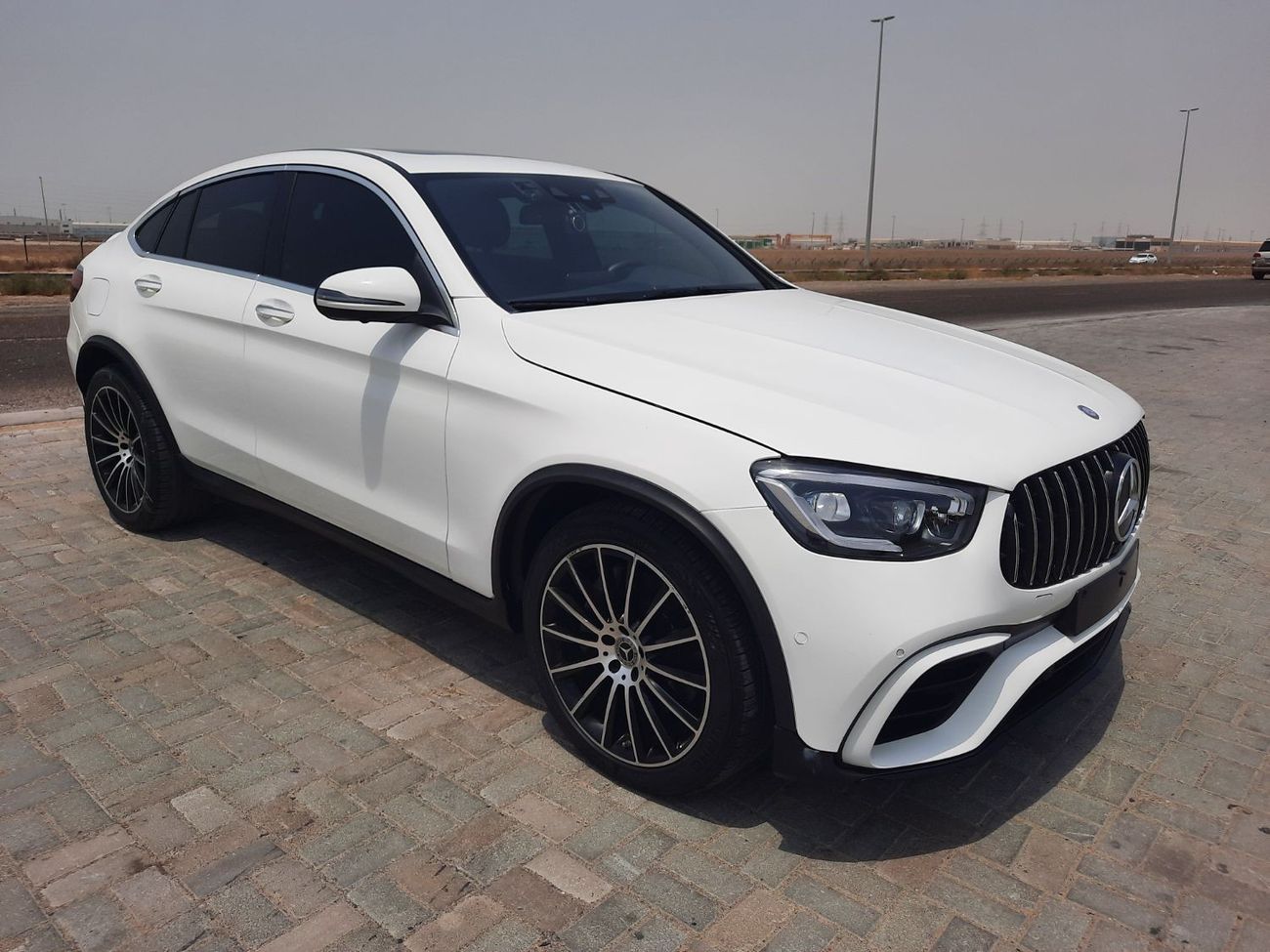 Mercedes-Benz GLC 300 Coupe AMG Mercedes GLC300 coupe 2019 kit 63 full option