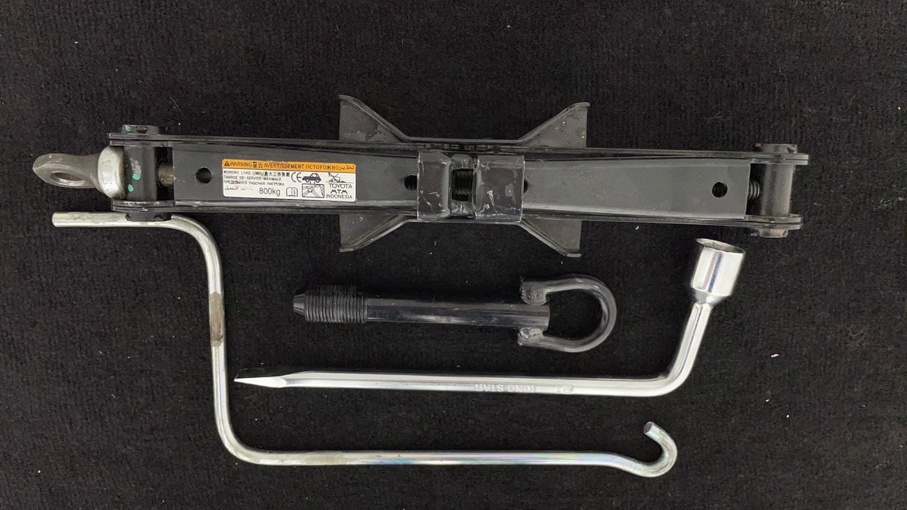 تويوتا يارس SE 1.5 | بدون دفعة مقدمة | اختبار قيادة مجاني للمنزل