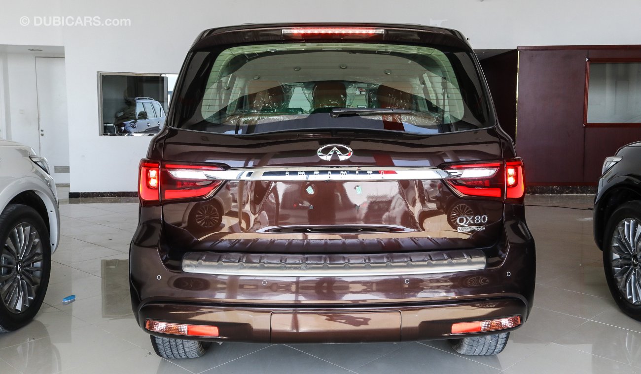 Infiniti QX80 5,6