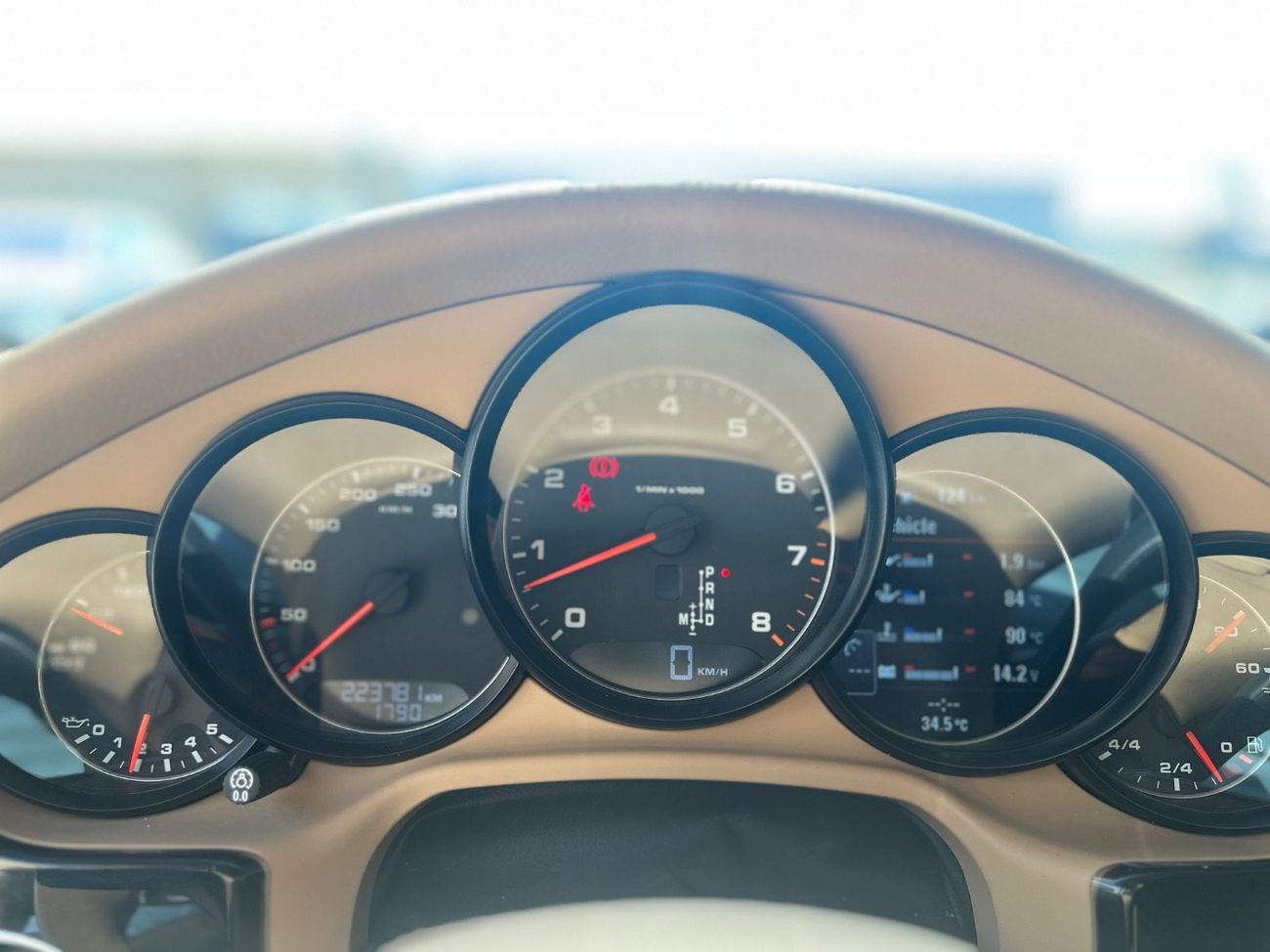 Porsche Panamera Std 3.6L (296 HP) Panamera | 3.6L | V6 | GCC