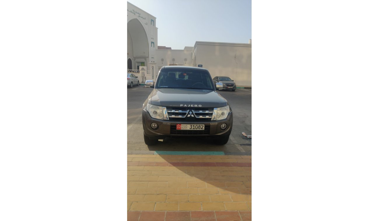 Mitsubishi Pajero 3.5