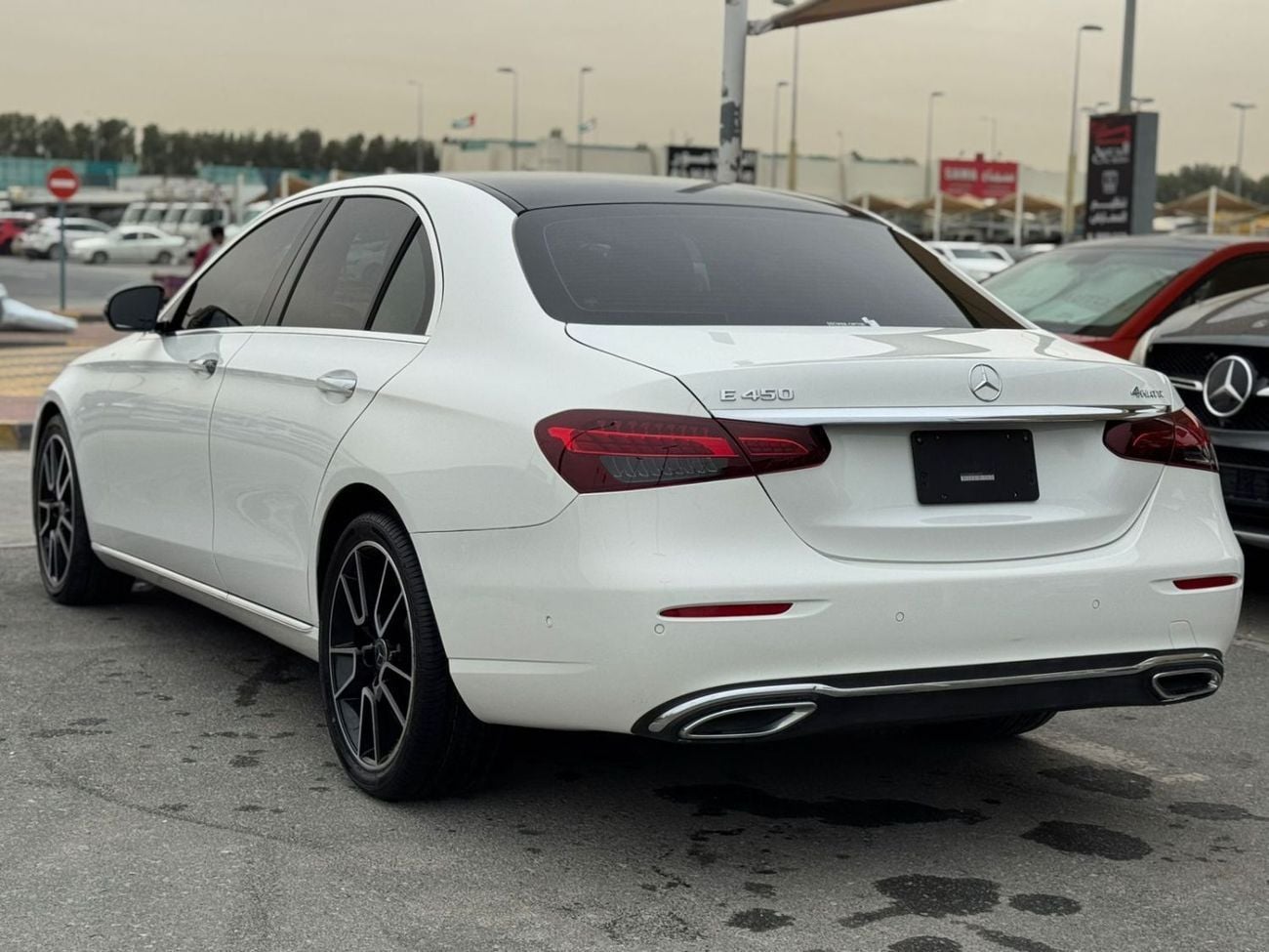 مرسيدس بنز E 450 PREMIUM PLUS MERCEDES  E450 hybrid 2022 full option best price!!!!