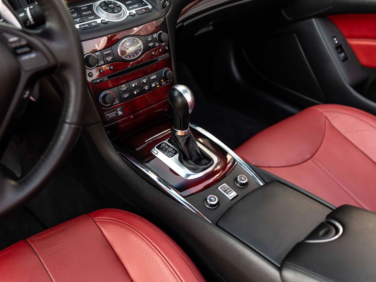 Infiniti Q60 CONVERTIBLE