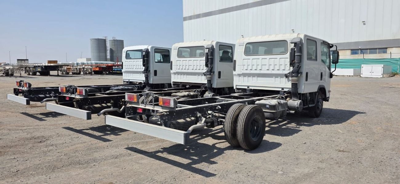 إيسوزو NPR DOUBLE CAB LONG CHASSIS 6 TON