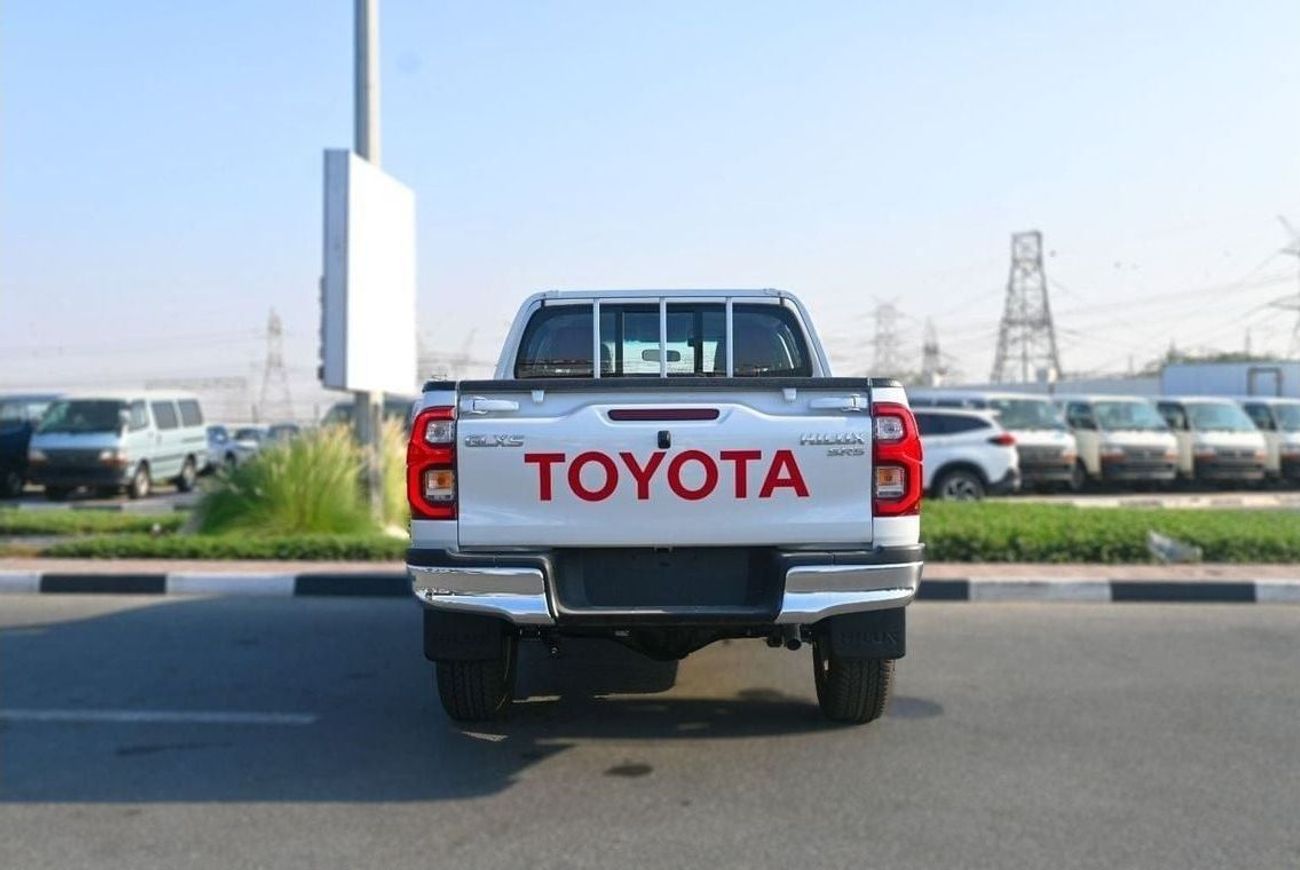 تويوتا هيلوكس Toyota Hilux 2.7L Petrol Manual 4WD 2025