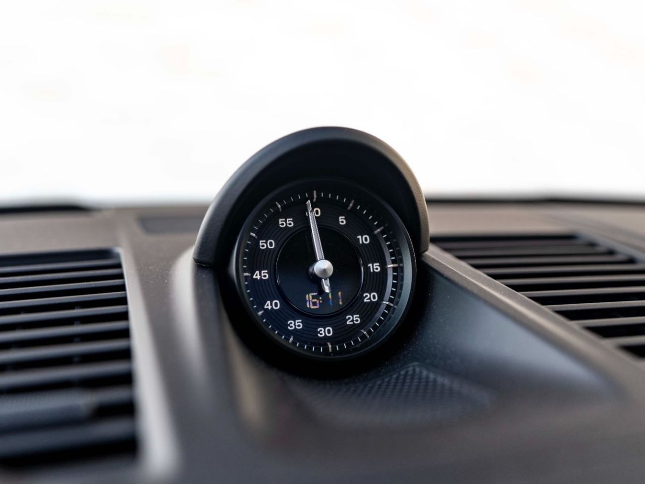 Porsche 911 Carrera 4GTS 3.0L (475 HP) Coupe