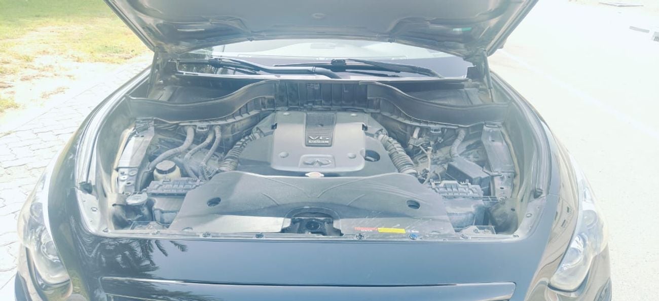 Infiniti QX70 Elite Sport
