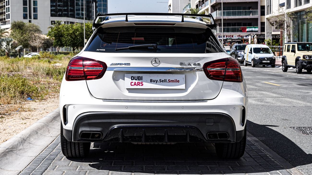 Mercedes Benz GLA 45 AMG STD 2.0L